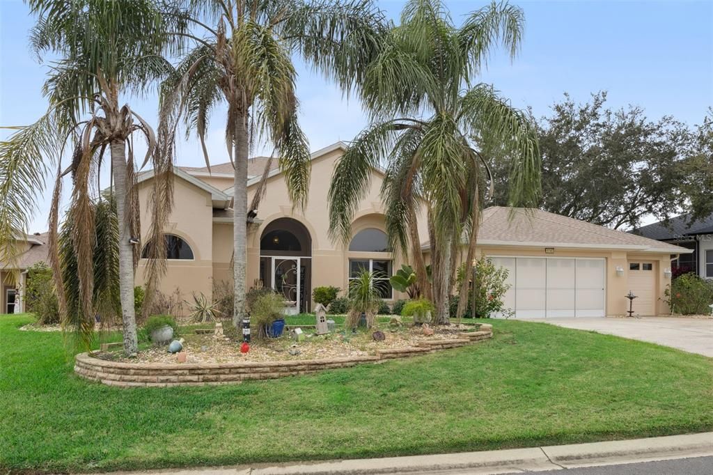 En Venta: $460,000 (4 camas, 2 baños, 3136 Pies cuadrados)