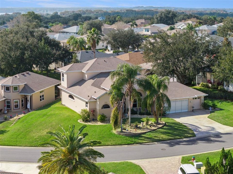 En Venta: $460,000 (4 camas, 2 baños, 3136 Pies cuadrados)