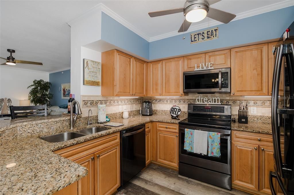 En Venta: $345,000 (3 camas, 2 baños, 1525 Pies cuadrados)