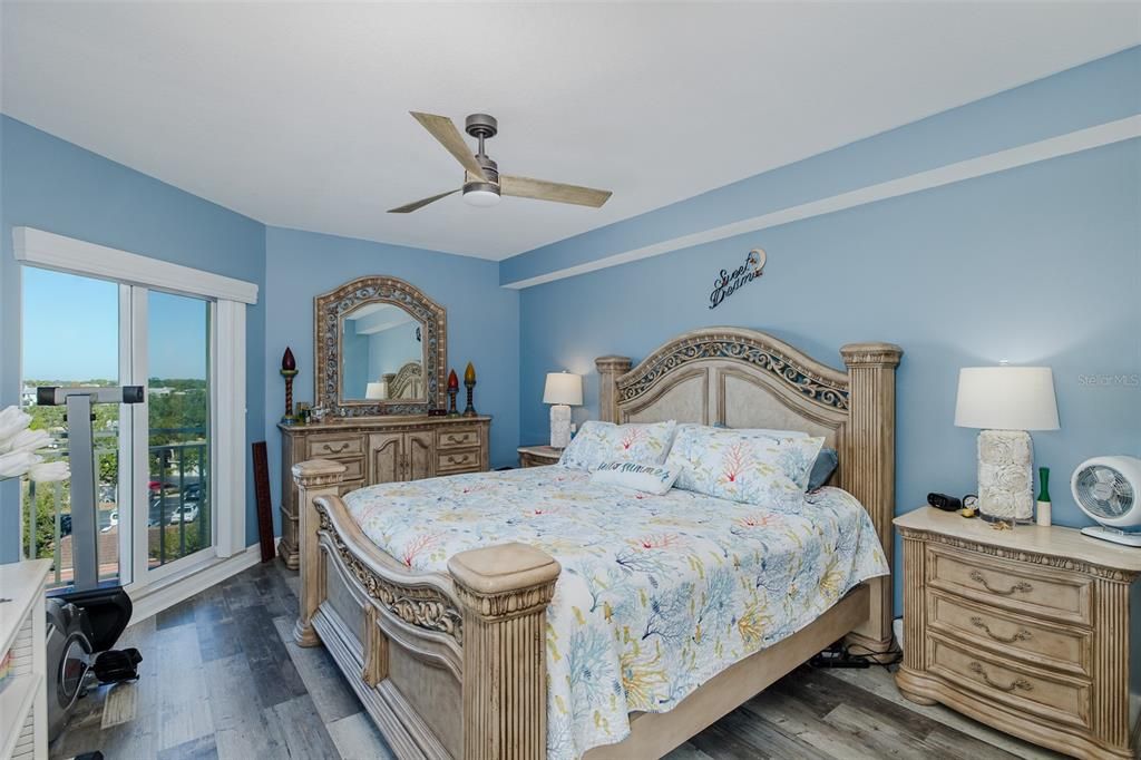 En Venta: $345,000 (3 camas, 2 baños, 1525 Pies cuadrados)