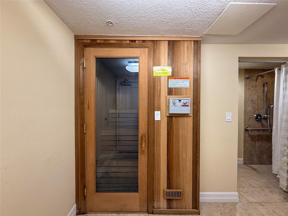 En Venta: $345,000 (3 camas, 2 baños, 1525 Pies cuadrados)