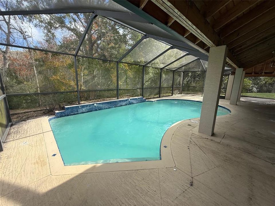 For Sale: $509,900 (5 beds, 3 baths, 2469 Square Feet)