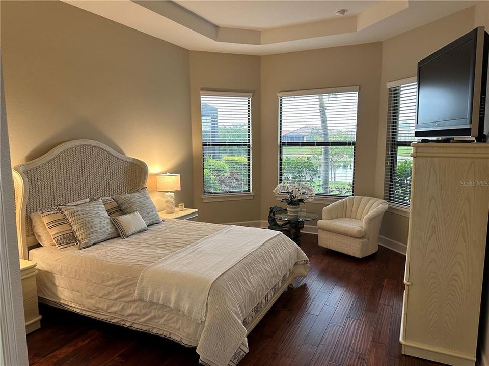 For Rent: $3,000 (2 beds, 2 baths, 2132 Square Feet)