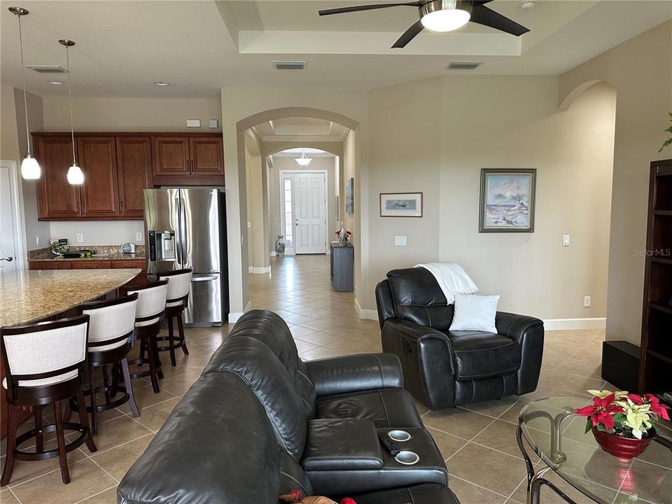 For Rent: $3,000 (2 beds, 2 baths, 2132 Square Feet)