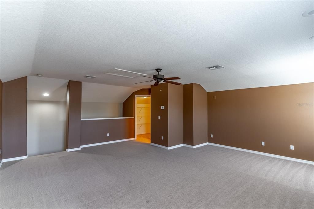 For Sale: $535,000 (3 beds, 2 baths, 2562 Square Feet)