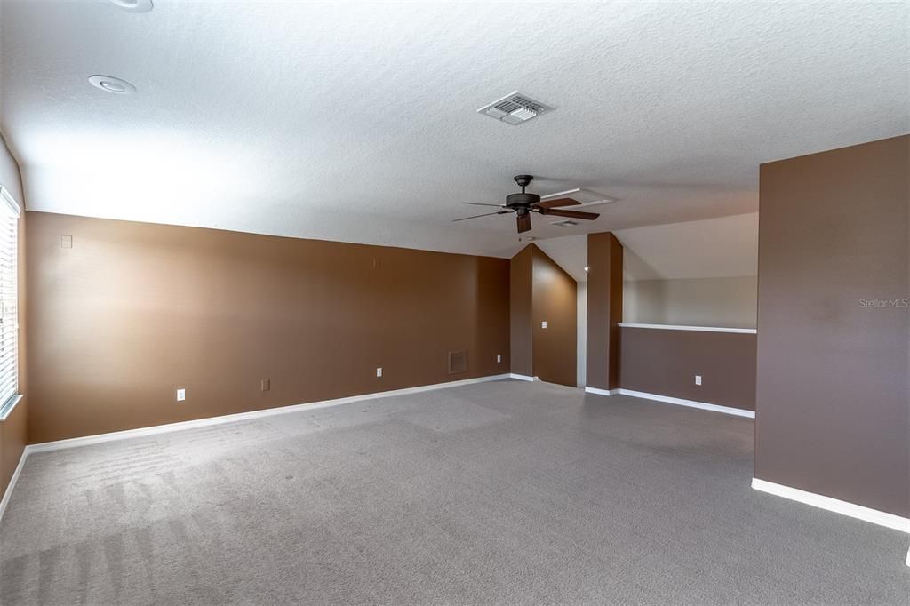 For Sale: $535,000 (3 beds, 2 baths, 2562 Square Feet)