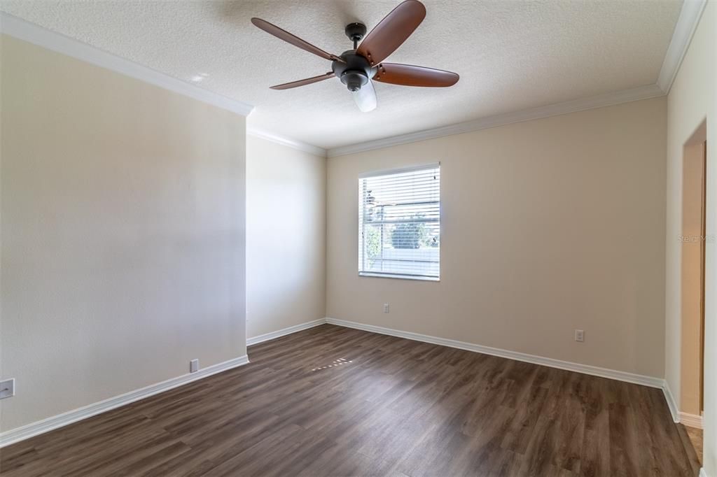 For Sale: $535,000 (3 beds, 2 baths, 2562 Square Feet)