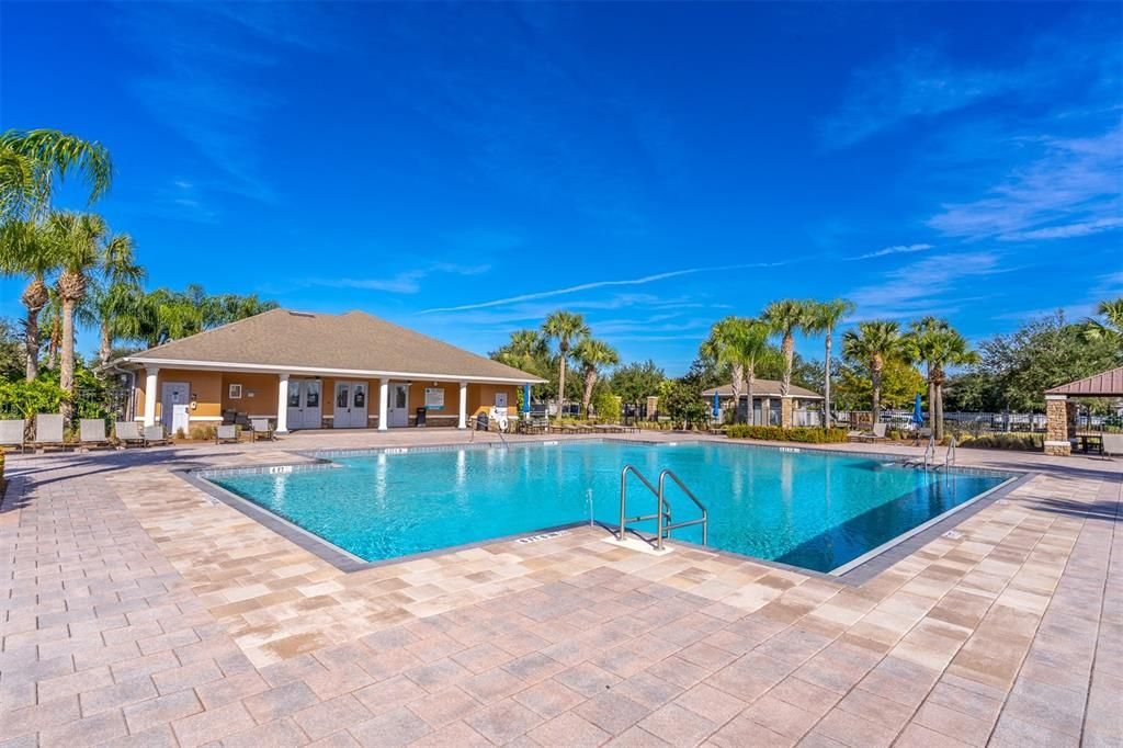 For Sale: $535,000 (3 beds, 2 baths, 2562 Square Feet)