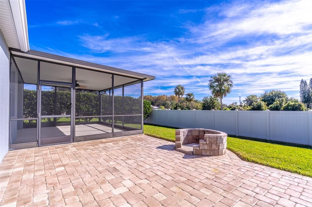 For Sale: $535,000 (3 beds, 2 baths, 2562 Square Feet)