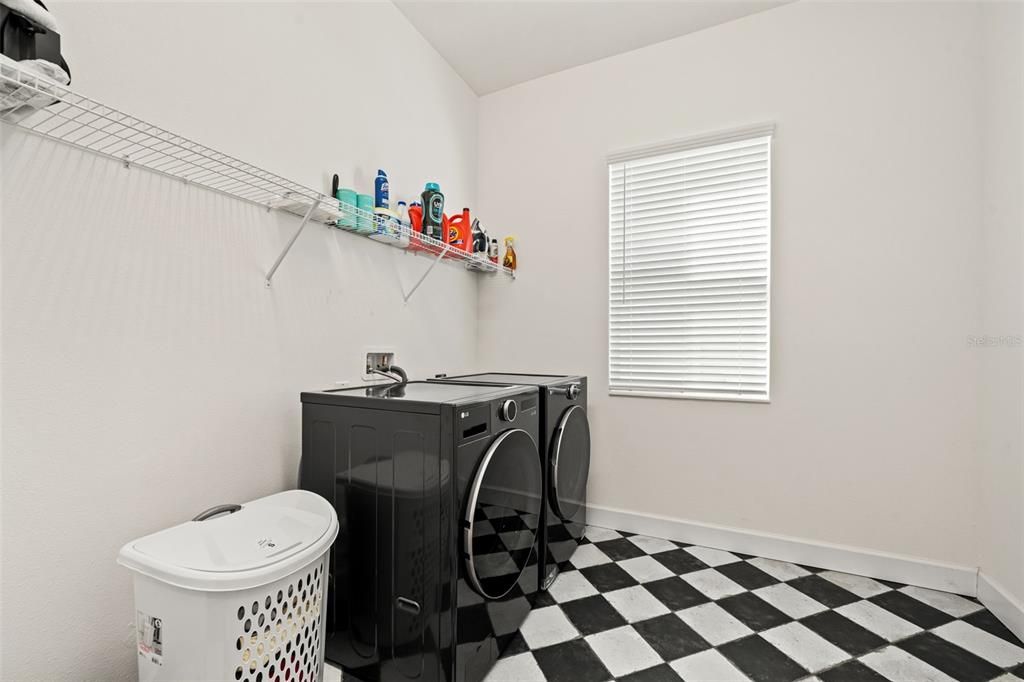 В аренду: $6,500 (4 спален, 4 ванн, 4024 Квадратных фут)