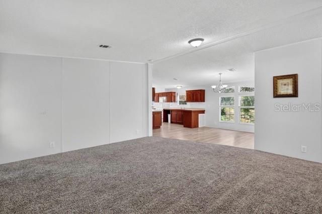 For Sale: $220,998 (3 beds, 2 baths, 1296 Square Feet)