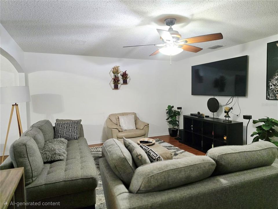 На продажу: $278,000 (3 спален, 2 ванн, 1635 Квадратных фут)