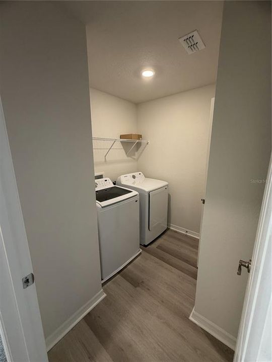 For Rent: $2,350 (3 beds, 2 baths, 3485 Square Feet)