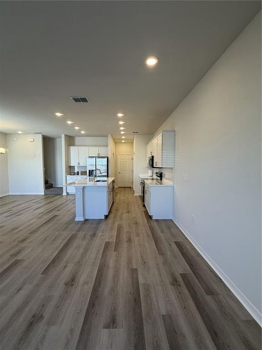 For Rent: $2,350 (3 beds, 2 baths, 3485 Square Feet)