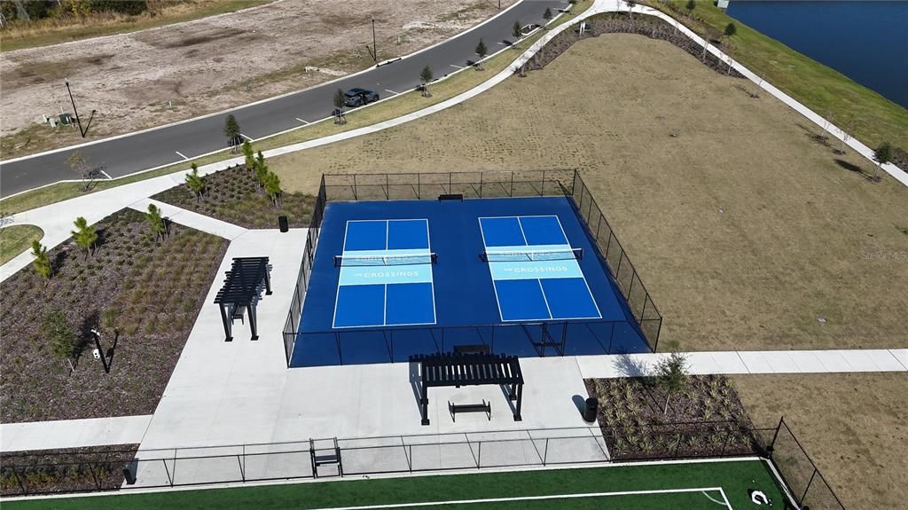 For Rent: $2,350 (3 beds, 2 baths, 3485 Square Feet)