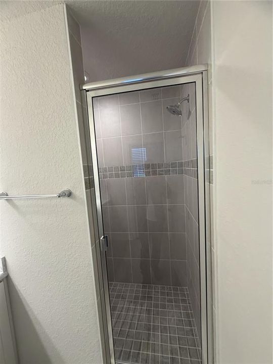 For Rent: $2,350 (3 beds, 2 baths, 3485 Square Feet)