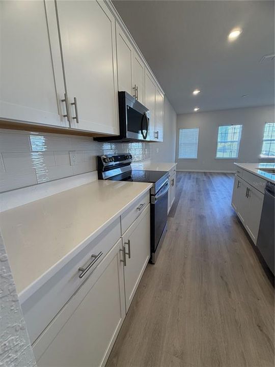 For Rent: $2,350 (3 beds, 2 baths, 3485 Square Feet)