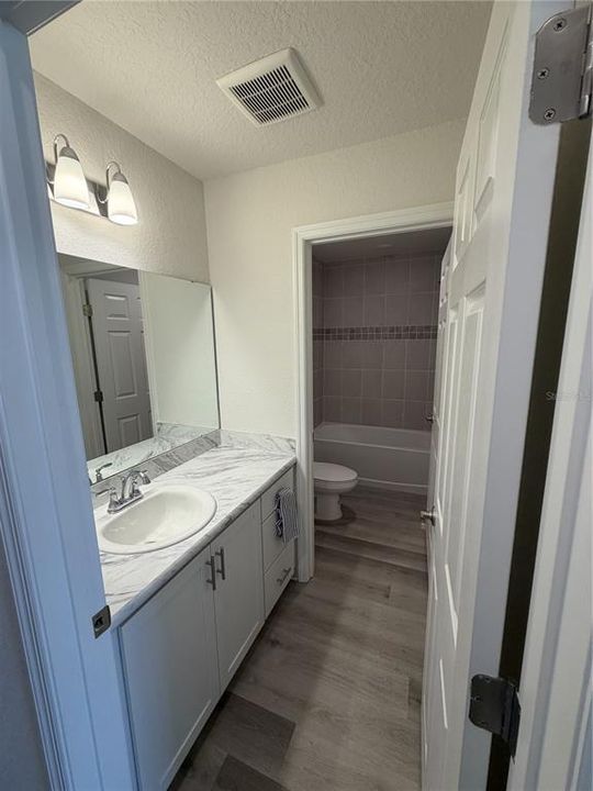 For Rent: $2,350 (3 beds, 2 baths, 3485 Square Feet)