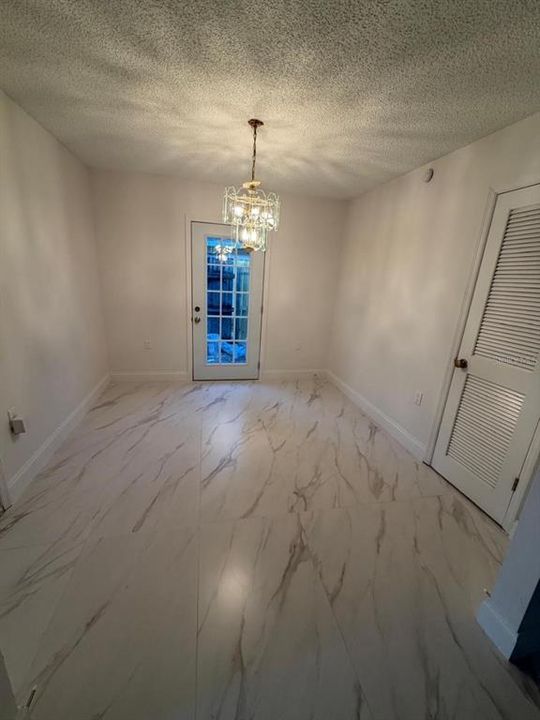 В аренду: $2,395 (3 спален, 2 ванн, 1446 Квадратных фут)