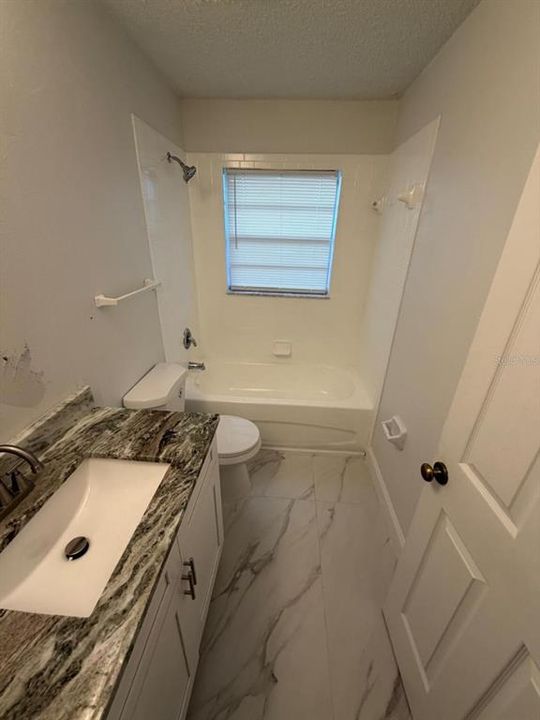 В аренду: $2,395 (3 спален, 2 ванн, 1446 Квадратных фут)