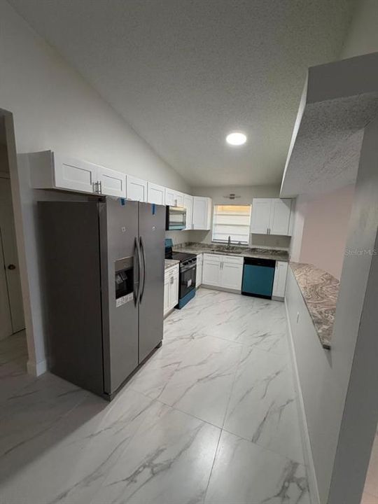 В аренду: $2,395 (3 спален, 2 ванн, 1446 Квадратных фут)