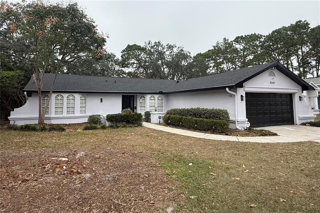 For Sale: $320,000 (3 beds, 2 baths, 1523 Square Feet)