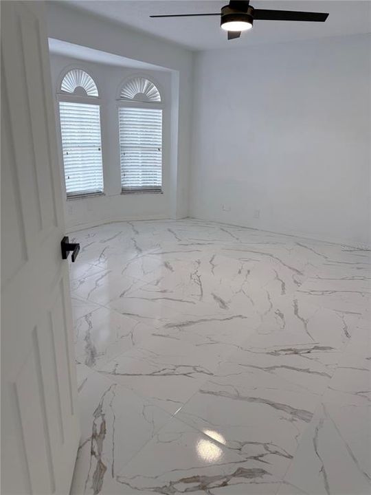 For Sale: $320,000 (3 beds, 2 baths, 1523 Square Feet)