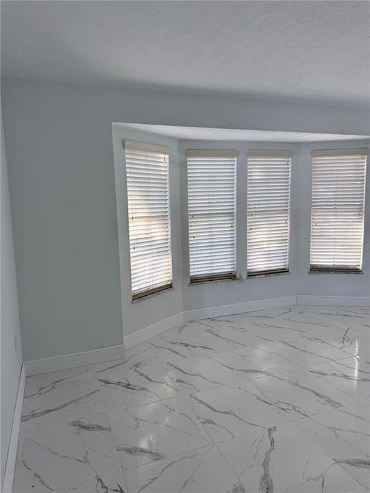 For Sale: $320,000 (3 beds, 2 baths, 1523 Square Feet)