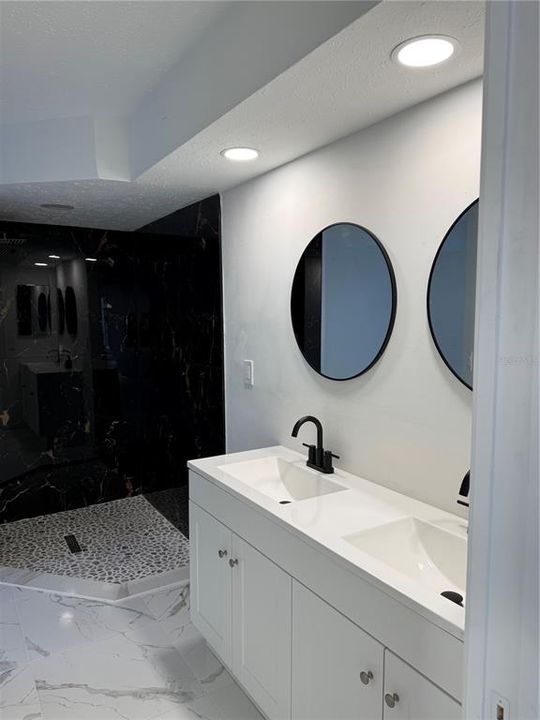 For Sale: $320,000 (3 beds, 2 baths, 1523 Square Feet)