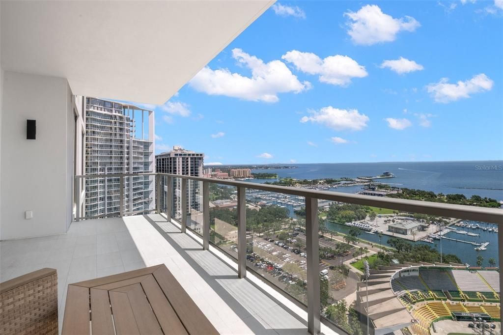 For Sale: $3,000,000 (2 beds, 3 baths, 2006 Square Feet)