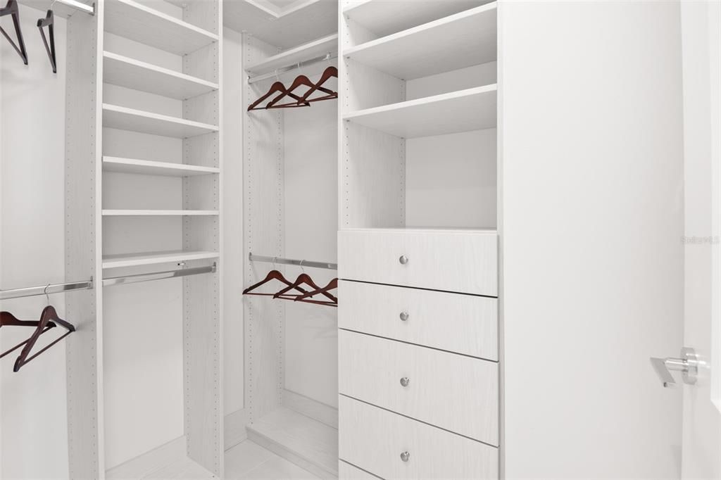 For Sale: $3,000,000 (2 beds, 3 baths, 2006 Square Feet)