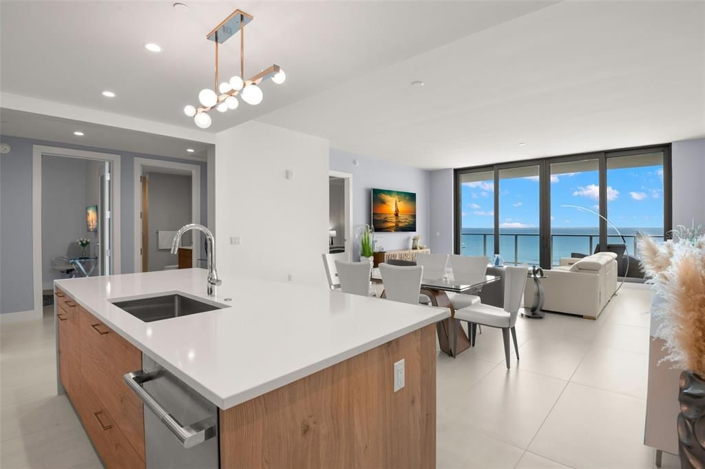 For Sale: $3,000,000 (2 beds, 3 baths, 2006 Square Feet)