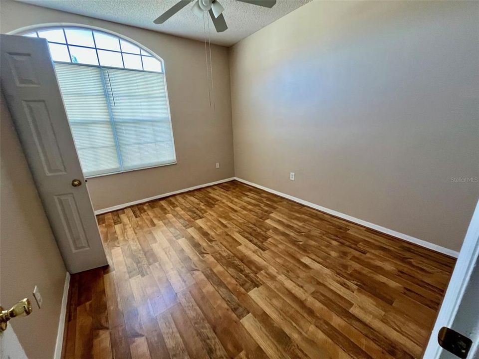 For Rent: $1,800 (4 beds, 3 baths, 2318 Square Feet)