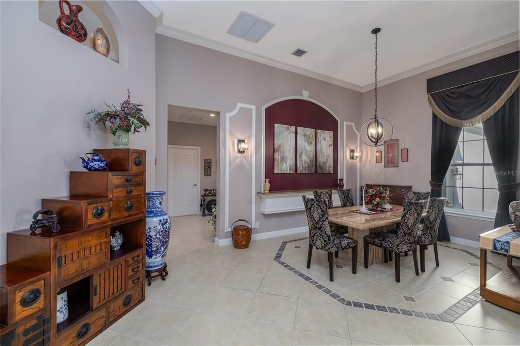 En Venta: $575,000 (4 camas, 3 baños, 2656 Pies cuadrados)