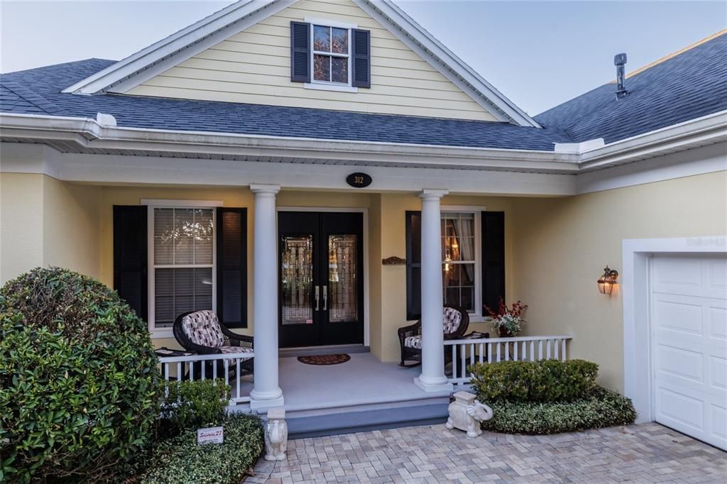 En Venta: $575,000 (4 camas, 3 baños, 2656 Pies cuadrados)