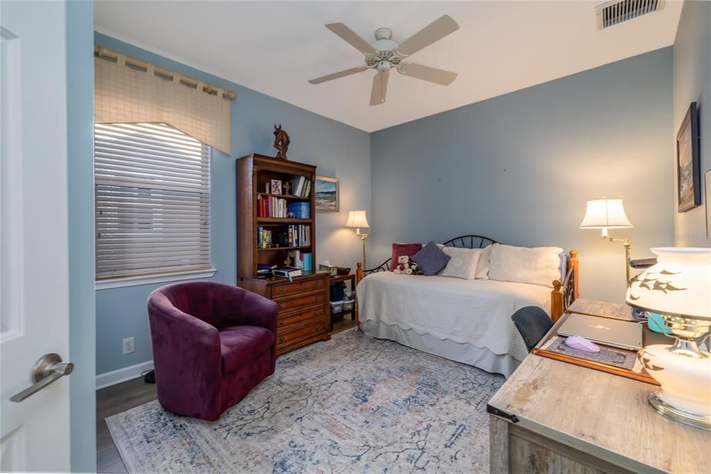 En Venta: $575,000 (4 camas, 3 baños, 2656 Pies cuadrados)