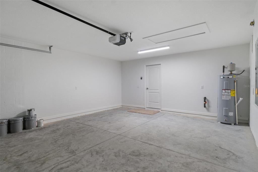 En Venta: $374,900 (4 camas, 2 baños, 2120 Pies cuadrados)