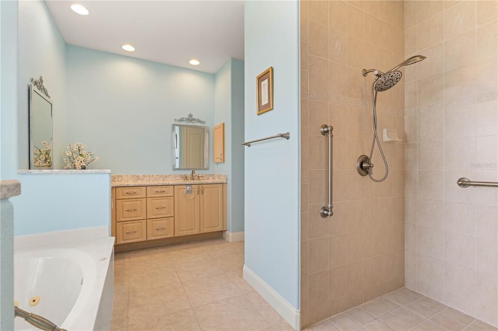 待售: $599,900 (3 贝兹, 2 浴室, 2426 平方英尺)