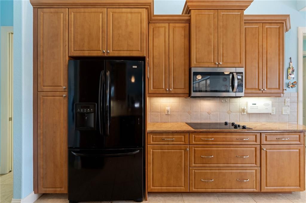 待售: $599,900 (3 贝兹, 2 浴室, 2426 平方英尺)