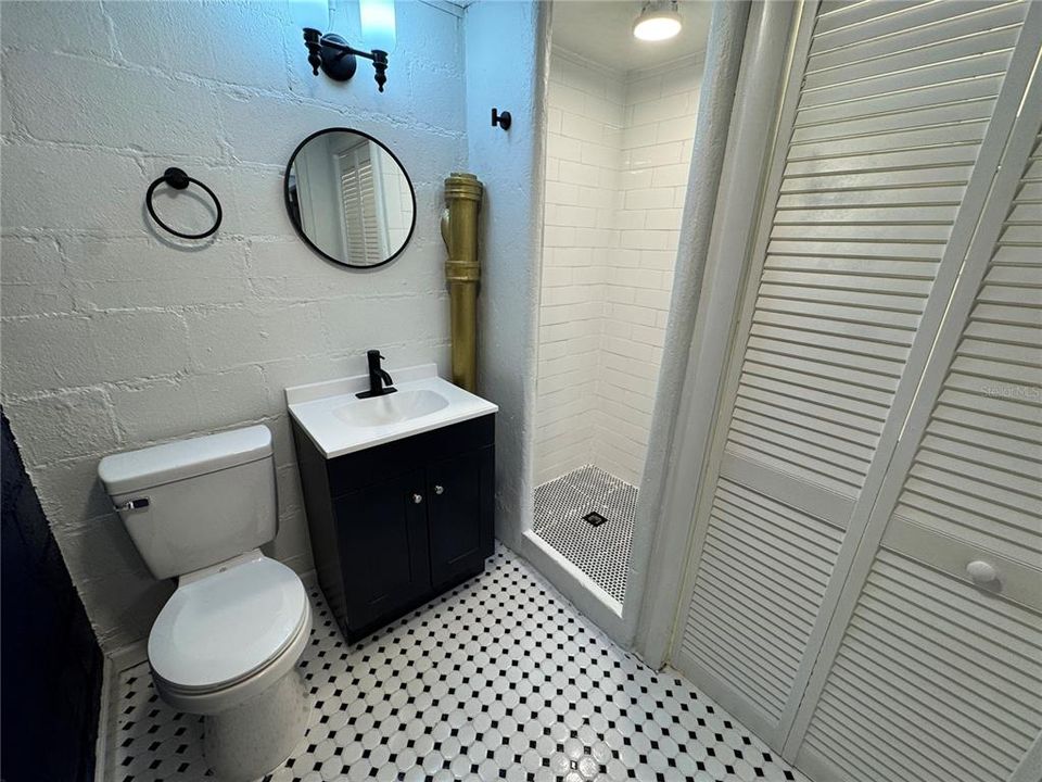 For Rent: $1,900 (3 beds, 2 baths, 1156 Square Feet)