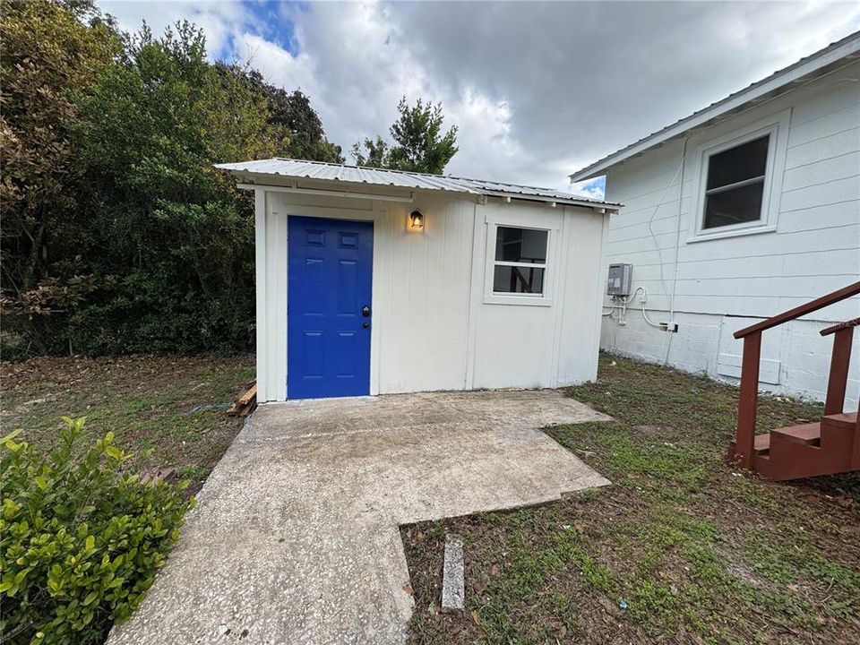 For Rent: $1,900 (3 beds, 2 baths, 1156 Square Feet)