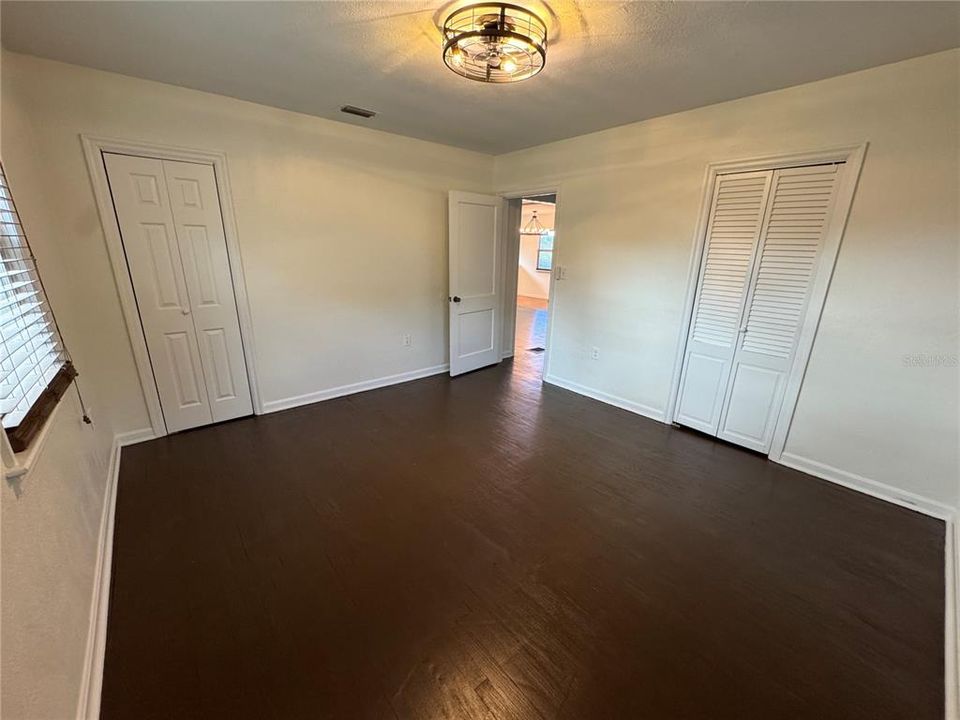 For Rent: $1,900 (3 beds, 2 baths, 1156 Square Feet)
