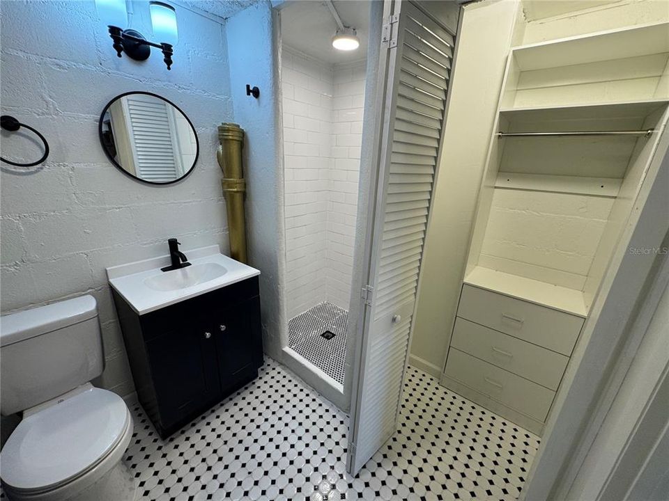 For Rent: $1,900 (3 beds, 2 baths, 1156 Square Feet)