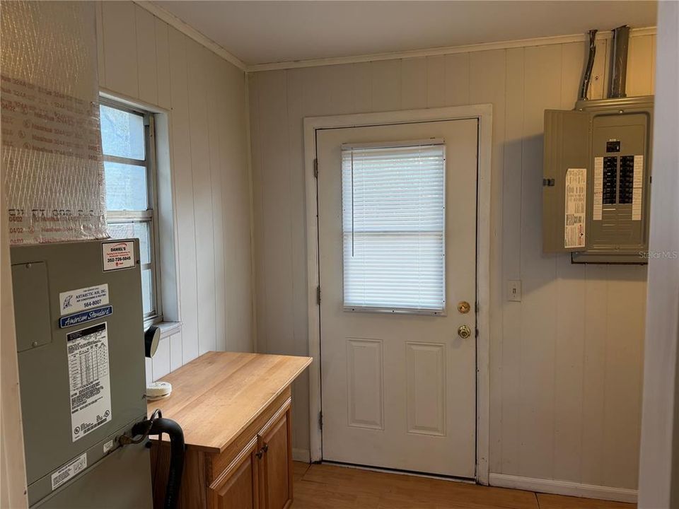 待售: $239,900 (8 贝兹, 0 浴室, 1440 平方英尺)