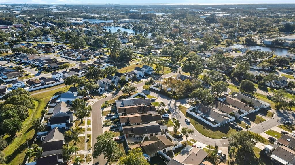 На продажу: $310,000 (2 спален, 1 ванн, 891 Квадратных фут)