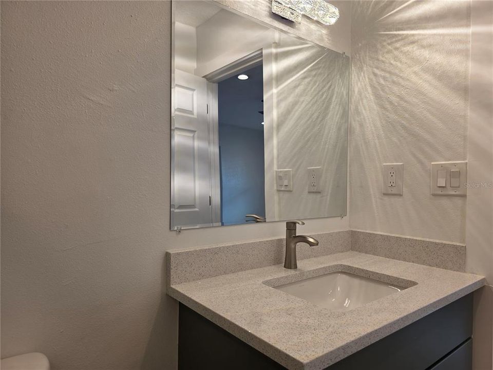 В аренду: $2,950 (2 спален, 2 ванн, 1000 Квадратных фут)