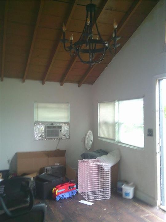 En Venta: $190,000 (0.58 acres)