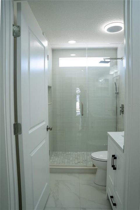 На продажу: $295,000 (2 спален, 1 ванн, 840 Квадратных фут)