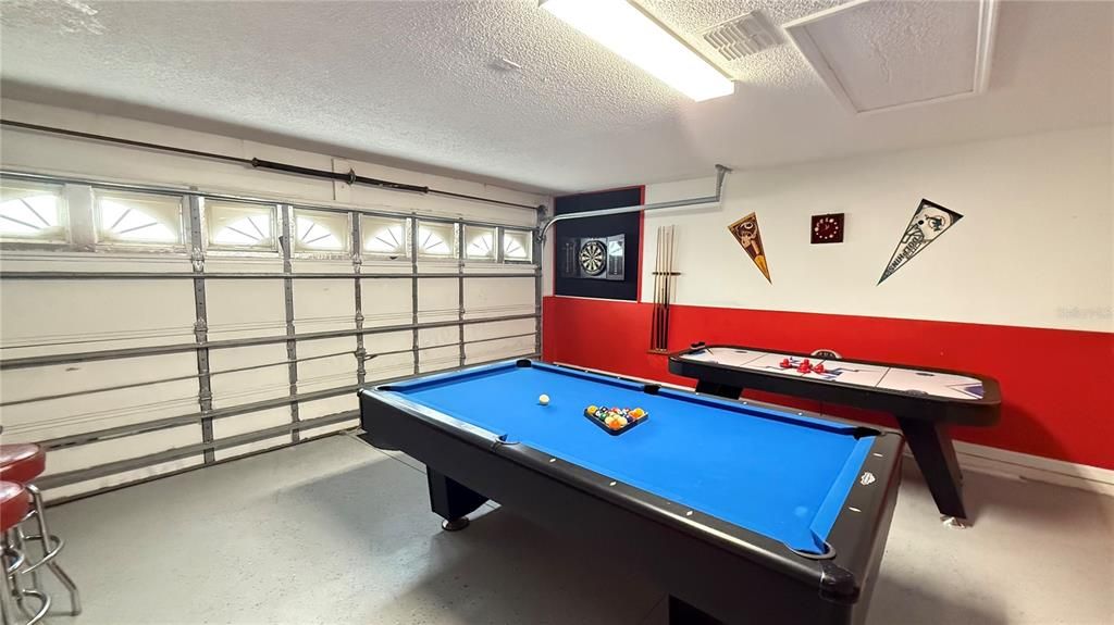 For Sale: $460,000 (4 beds, 3 baths, 1975 Square Feet)