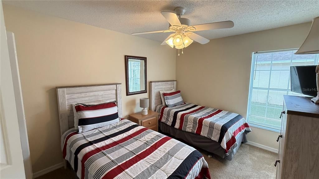 For Sale: $460,000 (4 beds, 3 baths, 1975 Square Feet)